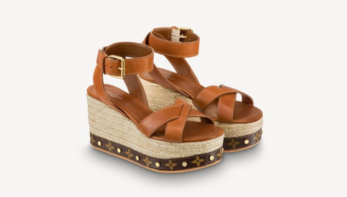  春夏穿搭_名牌高跟涼鞋.